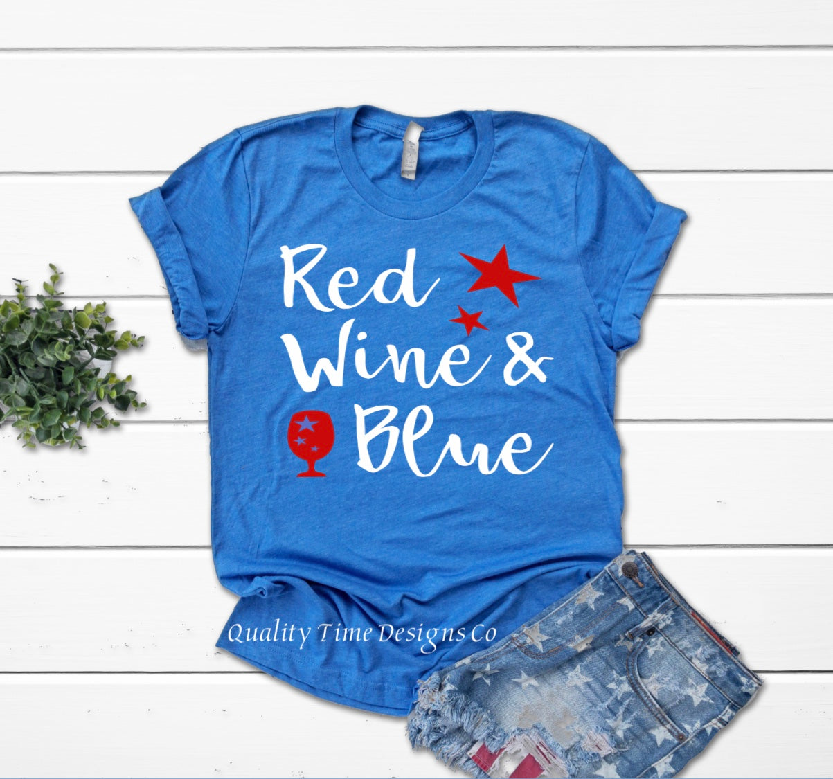 Red wine and blue t-shirt 